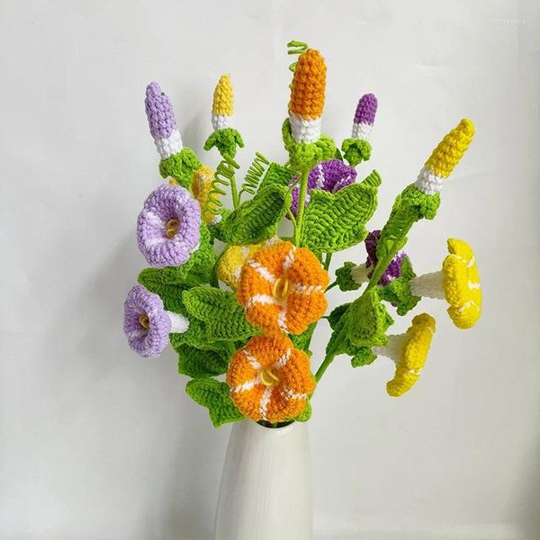 Produto de flores decorativas feito à mão de lã tricotada buquê de glória da manhã em crochê flor tecida simulada