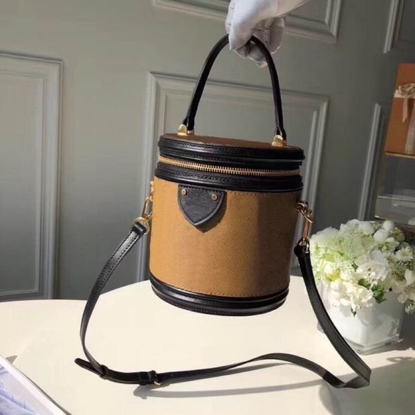 10a Designer Claasic Cannes Caso de beleza Caso de bolsa de bolsa feminina de couro de couro crossbody Bolsa de ombro destacável Boleteira de água de água 142