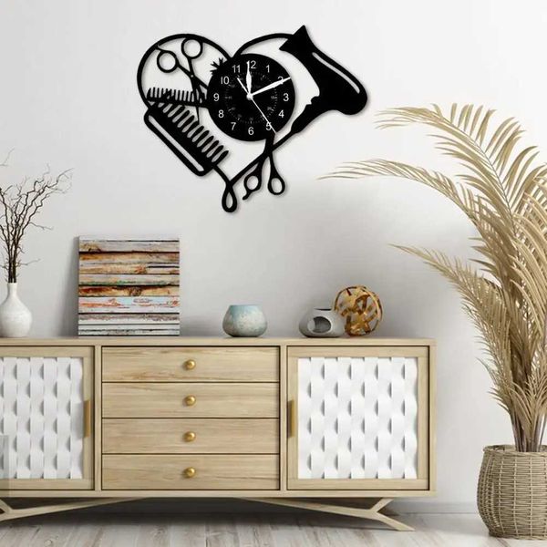Wanduhren, Holzwanduhr, lebendige grafische Friseur-Wanduhr mit Scherenkammmuster, personalisierte Themenzeit für Schlafzimmer