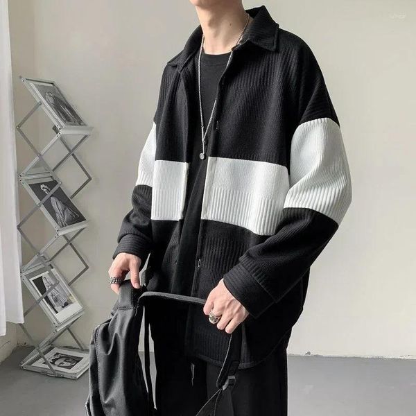 Maglioni da uomo lavorati a maglia per uomo Street Coat Spliced Man Abbigliamento Giacca cardigan Nero Bianco Una sigaretta Coreana 2024 Modalità autunno Ordine X S