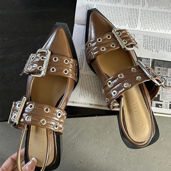 Sapatos de vestido estilingue gótico saltos grossos bombas femininas rebite estilo rua salto médio punk vintage sandálias casuais primavera verão 2024