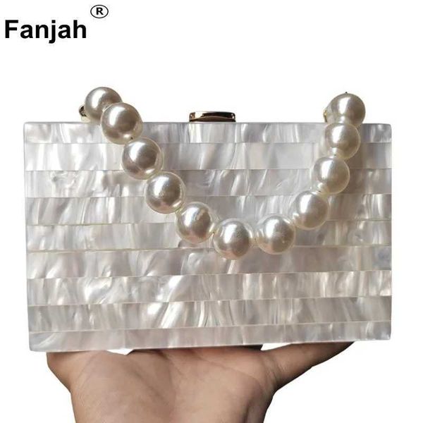 Abendtaschen, Perlmutt, weiß, gestreift, Acryl, Box-Clutch, Marmor-Look, Clutch, Acryl-Clutch, einzigartige Clutch, Mini-Abendtasche J240125