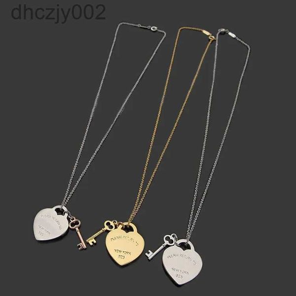 Collana classica da donna con ciondolo a cuore, gioielli di design, scatola con chiave in oro/argento/rosa, disponibile come regalo di nozze e Natale. H5A8