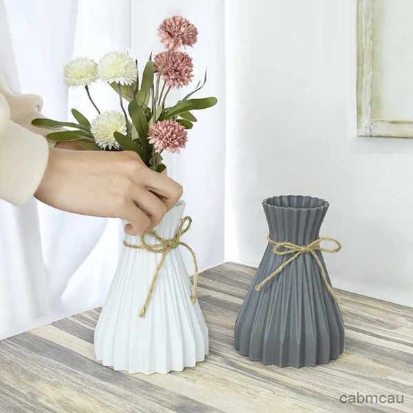 2 PZ Vasi Vaso di Fiori Moderno Nero Bianco Prink Blu Vaso di plastica Vaso di fiori Cestino Nordic Home Soggiorno Disposizione dei fiori fai da te Decor