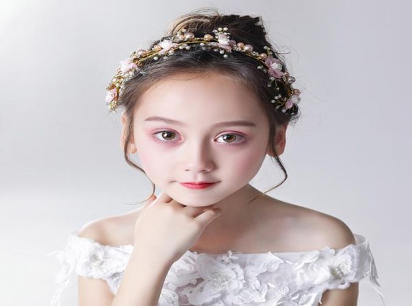 Moda Bambini Arco corona di perline fatto a mano Ghirlande d'oro gioielli pografia accessori per capelli ragazze A84327032125