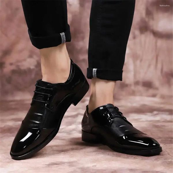 Sapatos de vestido Quinceanera Tamanho 43 Homens Botas de Placa Preto Casamento Casual Sapatilhas Esportes de Marcas Famosas Tensi Specials