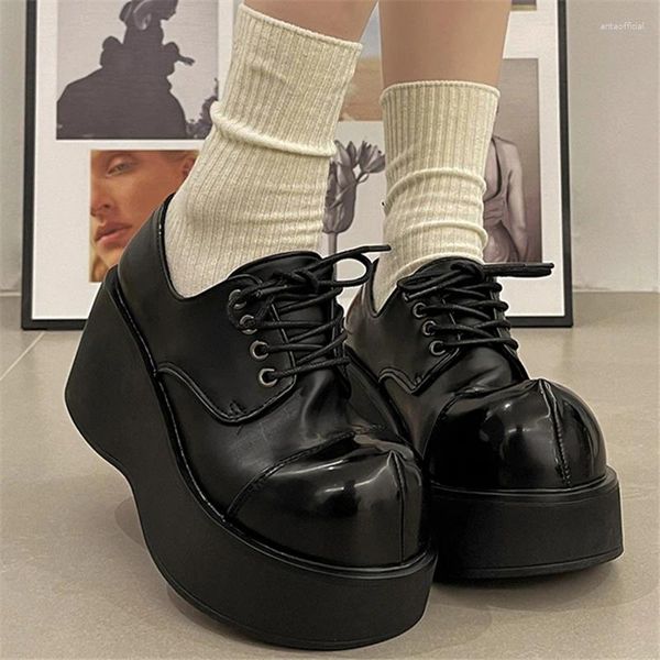 Scarpe eleganti Stile britannico Punta tonda Suola spessa Tacchi grossi Scarpe da donna Piattaforma Zeppe stringate Mocassini neri Moda da strada femminile