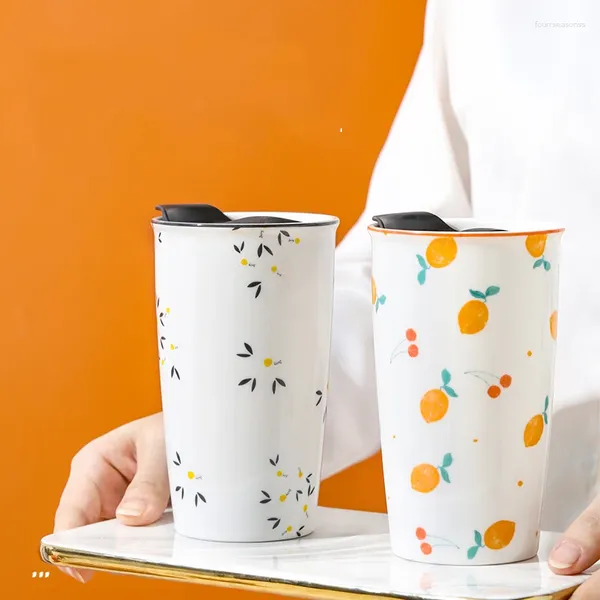 Tassen Doppelschichtige handbemalte Tasse Keramik-Haushaltsmilchbecher mit großem Fassungsvermögen und Deckel im japanischen Stil für Paare
