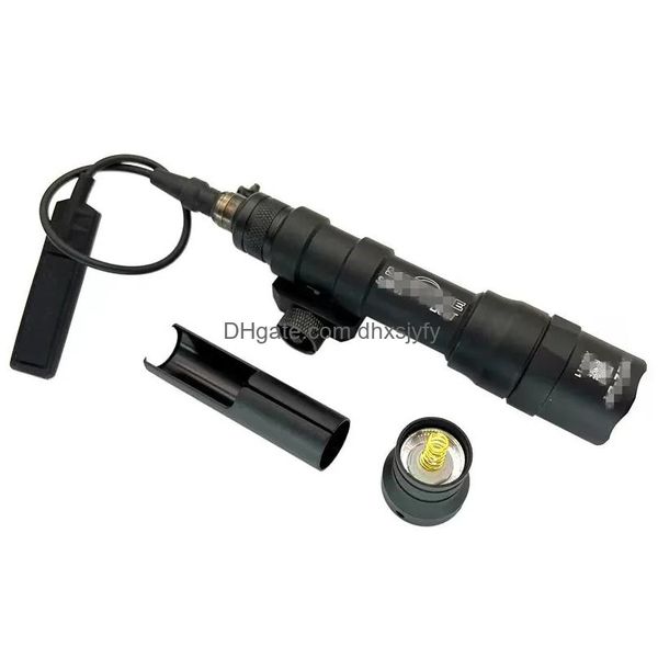 Taktisches Zubehör M600DF Beleuchtung Scout LED-Taschenlampe Jagdschienenmontage Waffenlicht für Outdoor-Sportarten Drop Lieferung im Freien Dhpsd