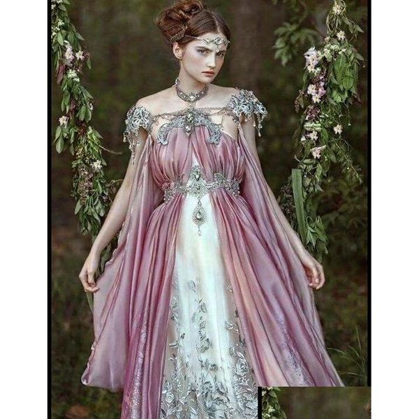 Ballkleider Romantisches viktorianisches Rosa A-Linie Vintage-Maskeradekleid Spitzenapplikationen Perlen Chiffon Fantasy Lange Sonderanfertigungskleider Fo Dhbop