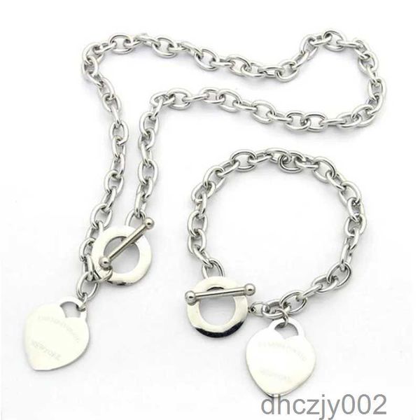 925 Plata Amor Collar Pulsera Conjuntos de joyería Para mujer Regalo de cumpleaños Diseñador Gran corazón Joyería Declaración de boda Colgante Pulseras Collares Brazalete YH 06FN