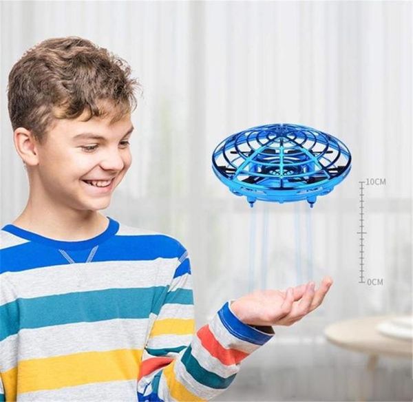 UFO Spinner Spielzeug Mini LED Fliegende Levitate Intelligente Interaktion Familie Kinder Jungen Mädchen Schwimmende Drop Shipping 073072217