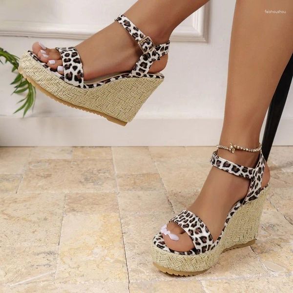 Scarpe eleganti Donna 2024 Sandali da donna con fibbia in una sola parola di alta qualità Colori misti estivi Stampa leopardata Tacchi open toe Donna