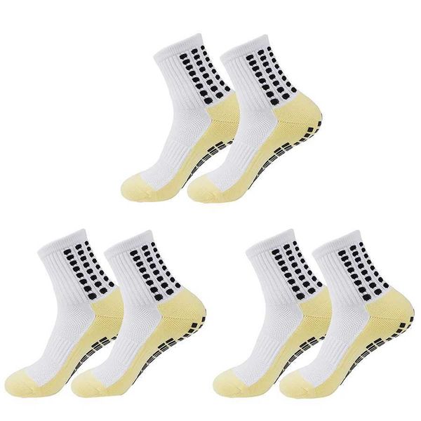 Meias esportivas 3 pares novas meias de futebol antiderrapante sola de silicone profissional acessórios esportivos ao ar livre das mulheres dos homens meias de yoga meias de futebol yq240126