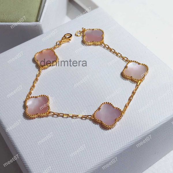 Dame Designer Klee Armband Rosa 5 Blume Link Kette Armbänder Persönlichkeit Armreifen Schmuck Dance Party Frauen Überlegene Qualität 2GGE