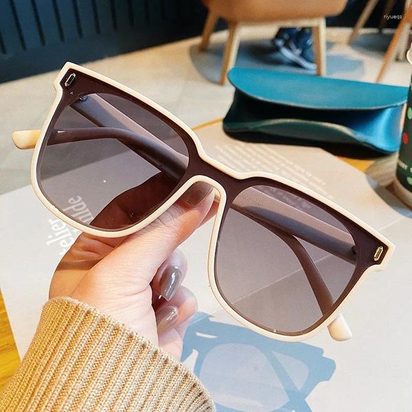 Sonnenbrille Koreanische Mode Damen Sonnenbrille Nieten Dekoration UV400 Schutz Männer Radfahren Wandern Designer Frau