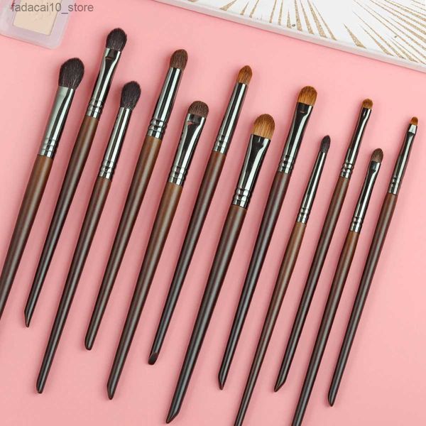 Pincéis de maquiagem BETHY BEAUTY 12 PCS Eye Makeup Brush Set Goat Hair Shadow Shader Tapered Blending Brush Set Make Up Tools Ferramentas cosméticas naturais Q240126