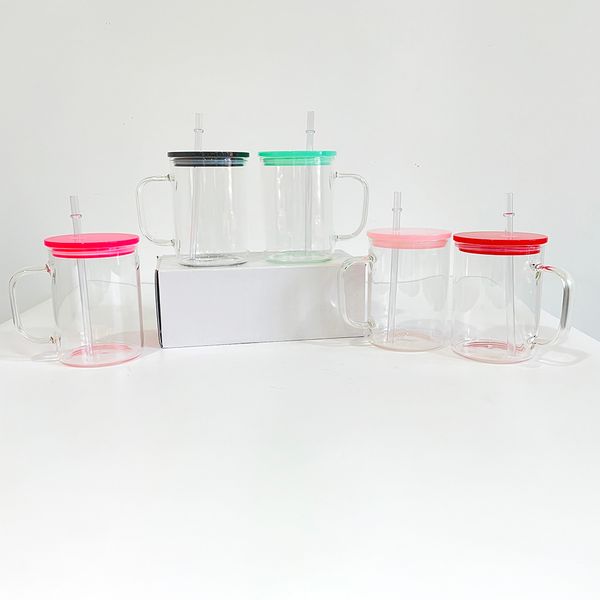 Venta al por mayor de tazas camper de vidrio de borosilicato esmerilado transparente con sublimación en blanco de 17 oz con tapas de plástico de colores y pajitas adecuadas para vinilo, vendidas por caja