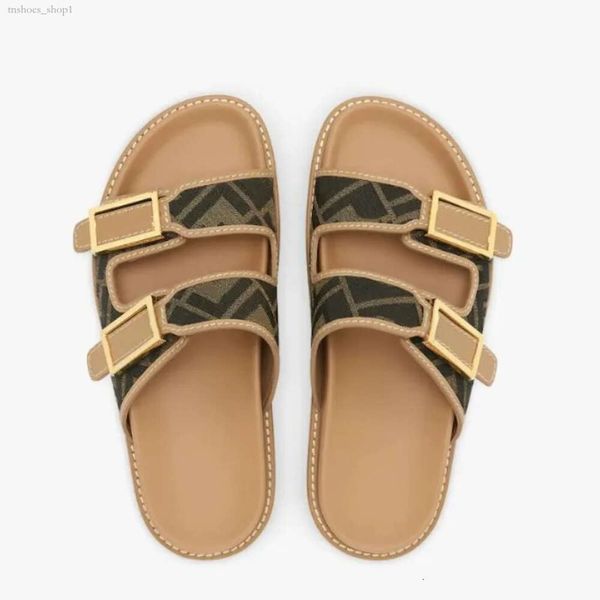 Luxurys Designers Sandálias para Homens Mulheres Moda Clássico Floral Brocade Slides Flats Couro Borracha Flip Flops Bottoms Sapatos de Praia Mocassins Si