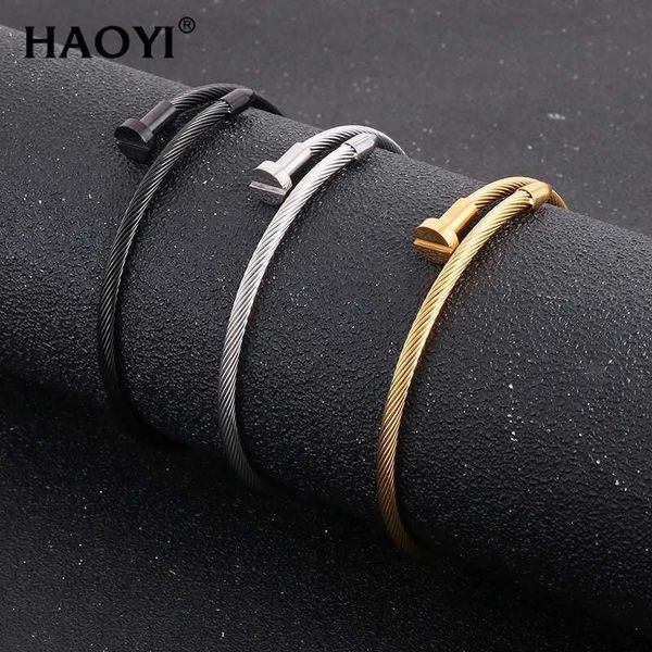 Armreif Haoyi Edelstahl verstellbares Haarband Nagelarmreif Bettelarmband Herrenarmband Damen Punk Neutral Schmuck Großhandel 240125