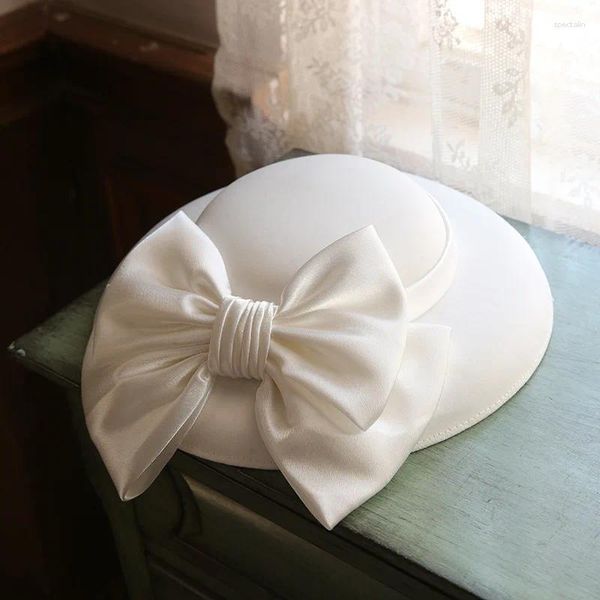 Berretti Sposa Cappello Po Abito Francese Vintage Bianco Britannico Celebrità Regalo Banchetto Elegante Fiocco