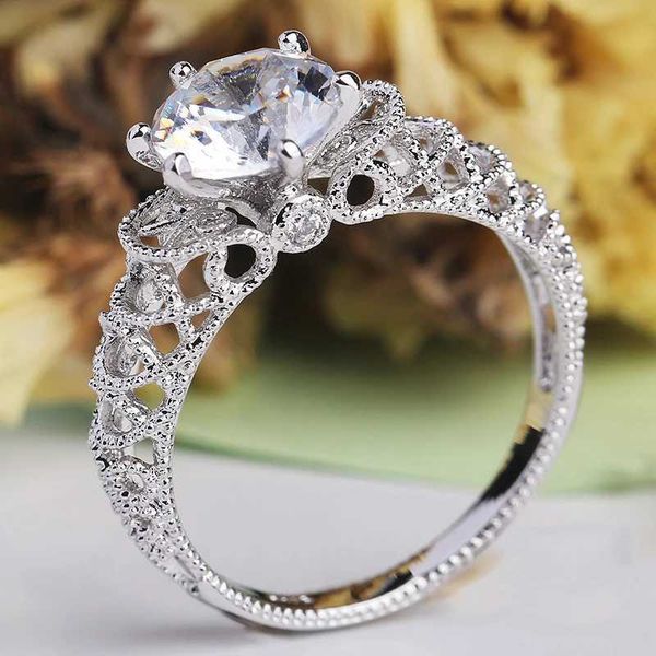 Anéis de banda clássicos encantos cristal prata cor infinito anéis para mulheres oco onda romântico anel de casamento anillos jóias presentes 240125