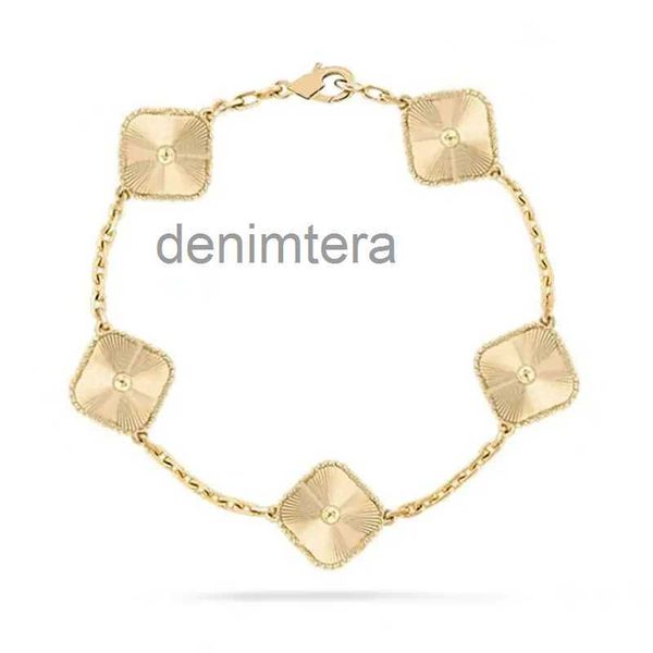 Braccialetti di design Bracciale Van Clover a quattro foglie in oro 18 carati con ciondolo a forma di amore, diamante di cristallo scintillante per le donne, ragazza, matrimonio, festa della mamma, gioielli con scatola XJWL