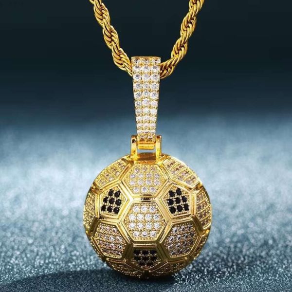 Ciondolo hip-hop da calcio con taglio rotondo fatto a mano personalizzato Ciondolo in argento 925 con diamanti Ciondolo placcato oro Gioielli di design