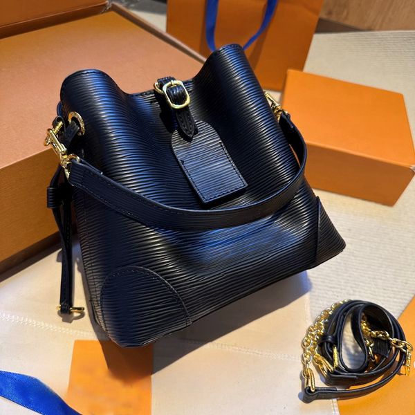 2024 Nuovo Bag Designer Water Borse Borse Borse Bag Europe and the United States Women's Bag's Diagonal Women's Bag's Cowhide Fashion All Senior Sense Sense