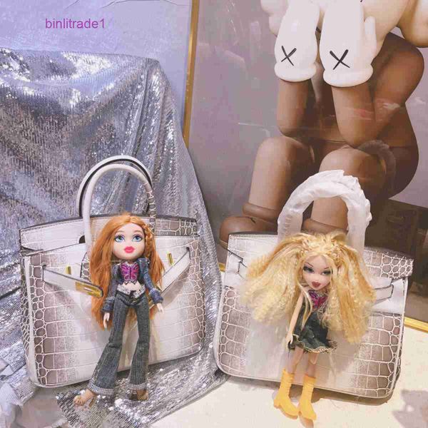 Luxo a Birkns 2024 Autumn Winter New Bates Doll Bolsa engraçada com padrão de crocodilo personalizado com um ombro crossbody bolsa de moda utng