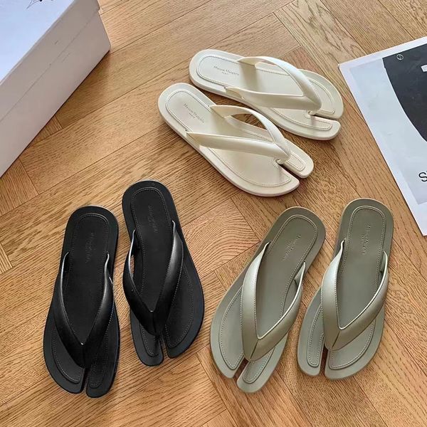 Flip Nasons Summer Flops Tabi Sandal Sliders Moda Homens Homens Margiela Casual Sapato Casual Designer Branco Lady Lady Beach Piscina Flippers de Slide Flip Flip Flip Flop