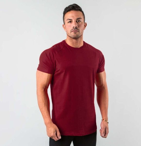 Düz renkli tişört yaz sade üstleri tees fitness erkek tişört kısa kollu kas joggers vücut geliştirme tişört erkek spor kıyafetleri ince moda