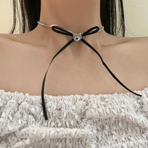 Halskette-Ohrringe-Set, süßer Kristall, herzförmige Schleife, Knoten, super funkelnde Schlüsselbeinkette