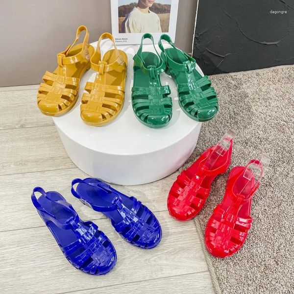 Sandalen Sommer Baotou Roman Damen Vintage Flache Ferse Transparente Kristall Strandschuhe Boden Kunststoff Gelee SHW147