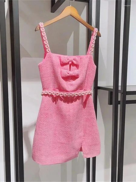 Abiti casual Moda Fiocco rosa Tweed Sling Mini abito Donna Primavera ed estate Senza maniche Slim Sexy Perle Trim Abiti corti divisi