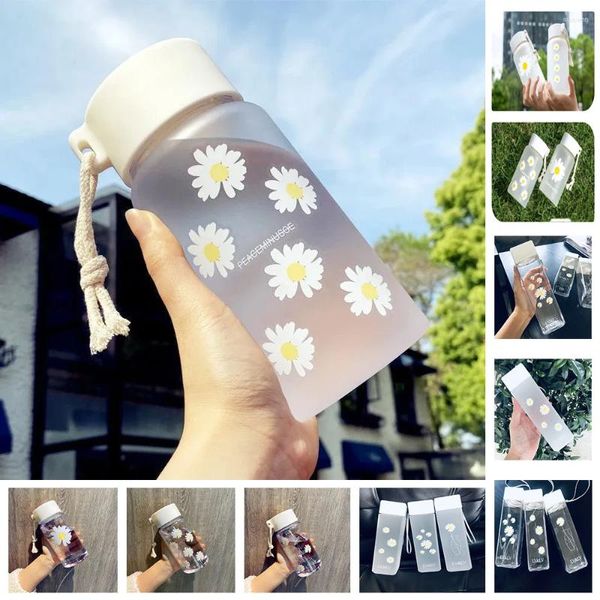 Su Şişeleri 1pc 500ml/16.90 oz Küçük Daisy Şeffaf Plastik Şişe Taşınabilir Halat İle Buzlu Seyahat Çay Çizgisi