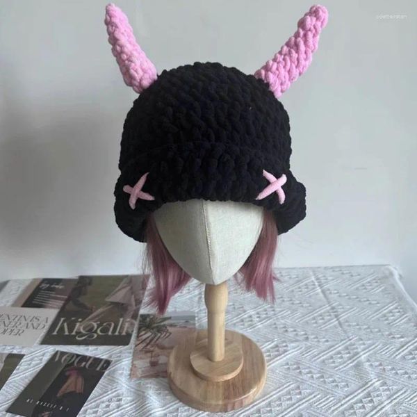 Beralar Sonbahar Kış Yün Şapka Sevimli Küçük Şeytan Maskesi Korna Hood Kalınlaştırılmış Sıcak Örgü Nötr Tatlı Serin Beanie
