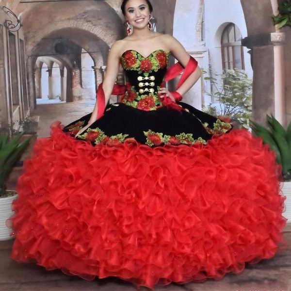 2022 Schwarz und Rot Sweet 16 Quinceanera Kleider Schatz Stickerei Spitze Mädchen Maskerade Kleid Organza Rüschen Prom Party Kleider200l