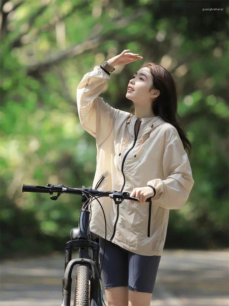 Casacos de trincheira femininos protetor solar roupas femininas 2024 primavera e verão ao ar livre proteção solar roupas luz respirável uv casaco fresco x42