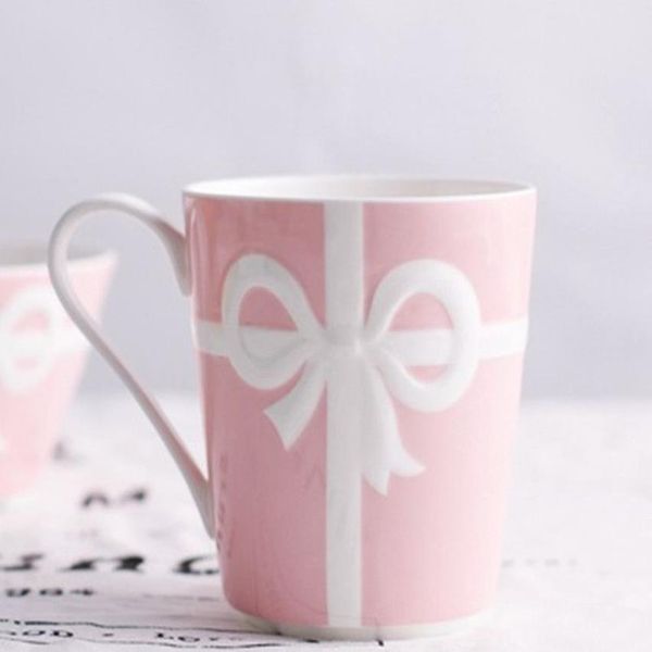 Geprägte Schleife-Tasse, blau-rosa Farbe, Bone China-Tasse und Tasse, 350 ml, weiße Porzellan-Kaffeetassen, Hochzeit, Geburtstag, Geschenk193r