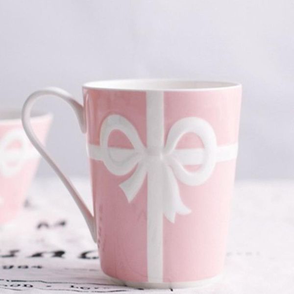 Tazza con fiocco in rilievo Tazza e tazza in porcellana di colore blu rosa in rilievo 350 ml Tazze da caffè in porcellana bianca Regalo di compleanno per matrimoni2647