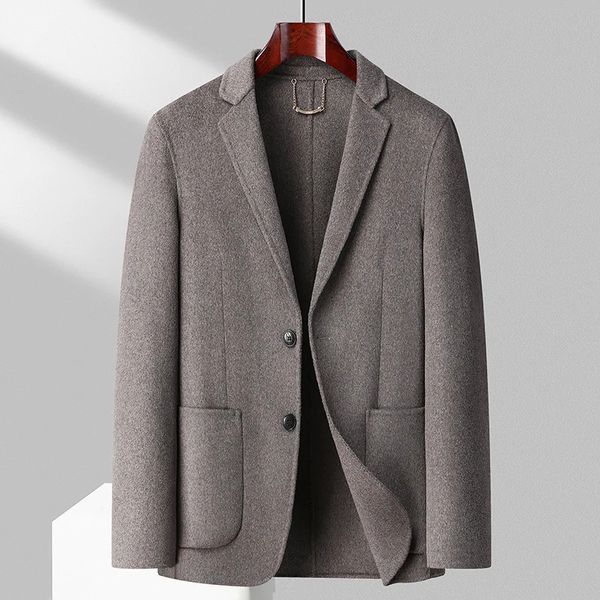 Blazer in misto lana e cashmere da uomo stile inglese Cammello nero Grigio scuro Colletto dentellato Giacca in lana di pecora Abiti maschili invernali 240125