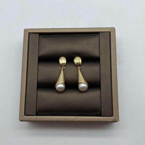 Celi neue Minderheit Design kleinen Rock Temperament Eis Wasser Tropfen Perle Ohrringe Damen Ohrringe Mode