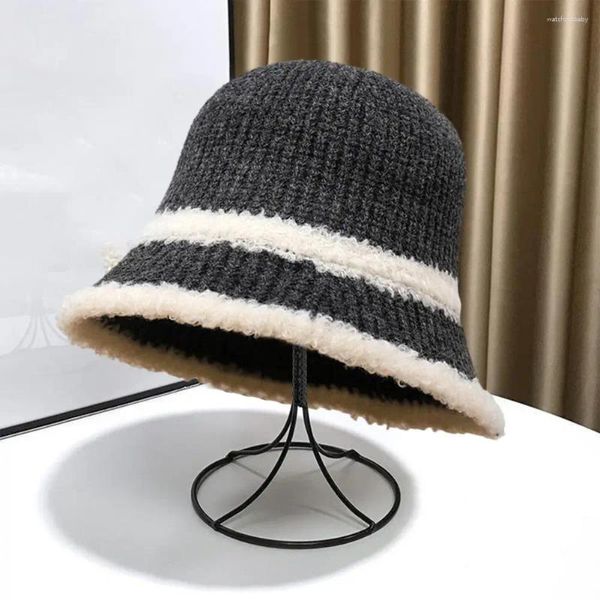 Beralar Lady Winter Cap Sıcak Şık Kadınlar Balıkçı Şapkalı Tasarım Peluş Kubbe Üst Rüzgar Geçirmez Hafif Sonbahar Kucakları