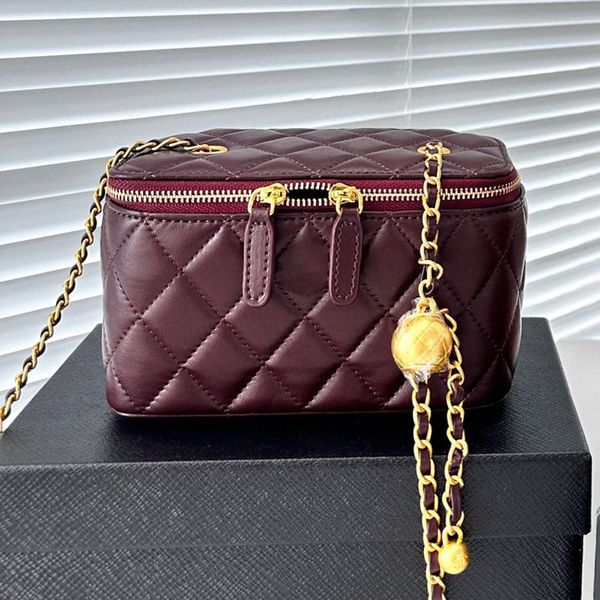 Top Famosa Marca Sacos Moda Ombro Bas Bolsa Crossbody Designer Bucket Bolsa Xadrez Letra Dupla Fivela Sólida Padrão De Pele De Carneiro Luxo Feminino