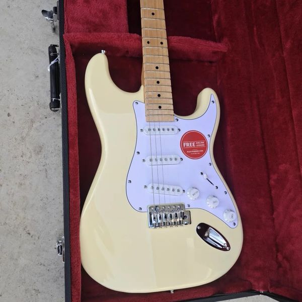 S T Chitarra Solid Body Cream Colore giallo Tastiera in acero Bianco Perla Battipenna Guitarra di alta qualità Spedizione gratuita Chitarra elettrica