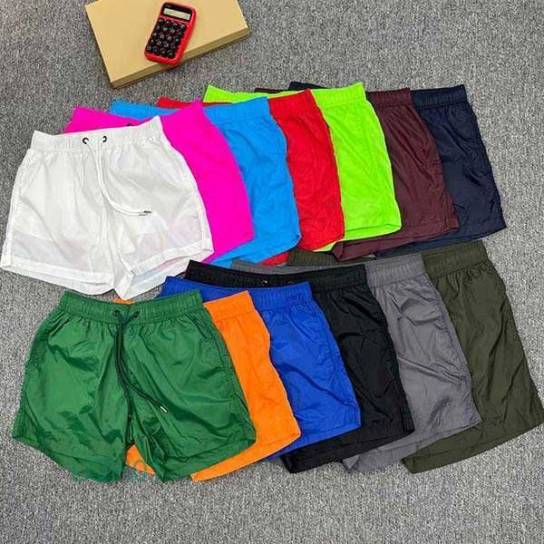 Shorts masculinos Designers Mens S Shorts 13 Cores Curtos Homens e Mulheres Verão Secagem Rápida À Prova D 'Água Casual Calças de Cinco Pontos Casual Natação Praia Tamanho UE XXS - XXL 1JT7