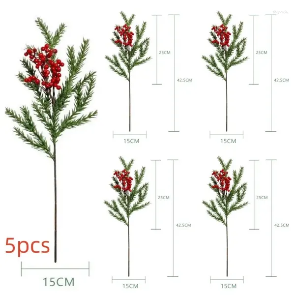 Dekorative Blumen, Weihnachtsdekoration, Kiefernnadeln, europäisches und amerikanisches Zuhause, Esstisch, Blumenarrangement, rote Früchte