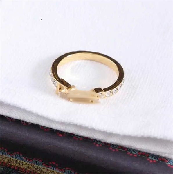 Anel clássico da moda premium luz luxo feminino charme anel presente do dia dos namorados