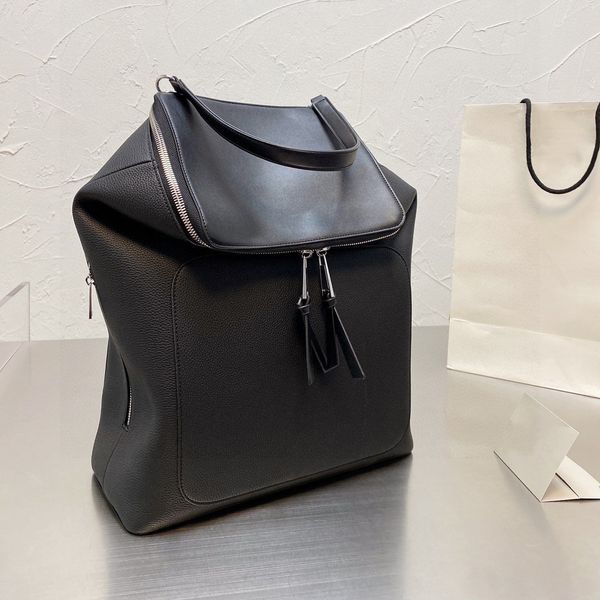 2024 Nuove borse sportive da viaggio all'aria aperta Zaino da esterno Borsa da scuola per borse da donna di lusso da uomo Designer Mini Zaino in vera pelle Borse a tracolla CrossBody bookbag